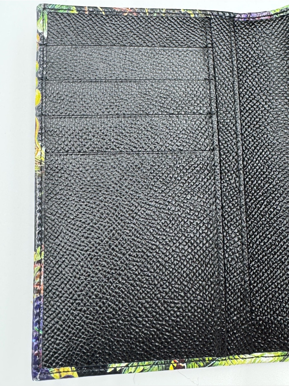 Dolce & Gabbana Passport Holder with Grape Motif - NIB - Picture 4 of 6